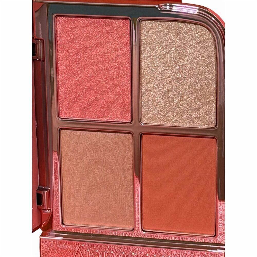 Polite Society Blush & Highlight Face Palette Assorted Shades Glow
